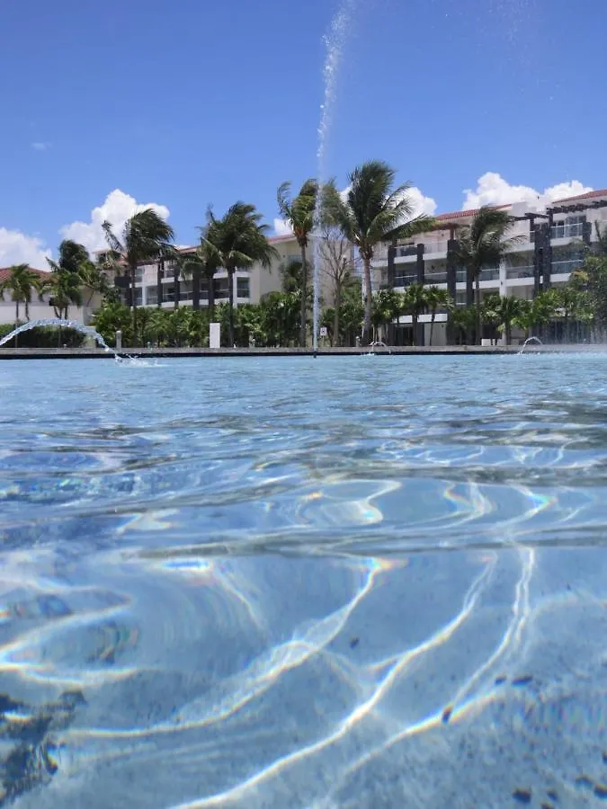 Impecable Y Lujoso Departamento Frente Al Mar En Mareazul Del Club De Golf Corasol Apartman Playa del Carmen