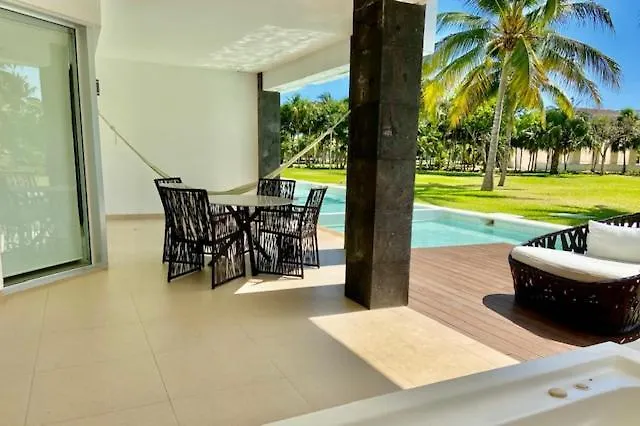 Apartmán Impecable Y Lujoso Departamento Frente Al Mar En Mareazul Del Club De Golf Corasol Playa del Carmen Mexiko