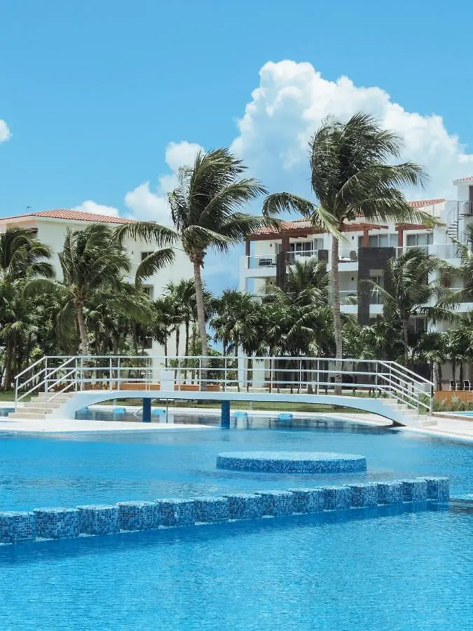 Impecable Y Lujoso Departamento Frente Al Mar En Mareazul Del Club De Golf Corasol Lägenhet Playa del Carmen Mexiko