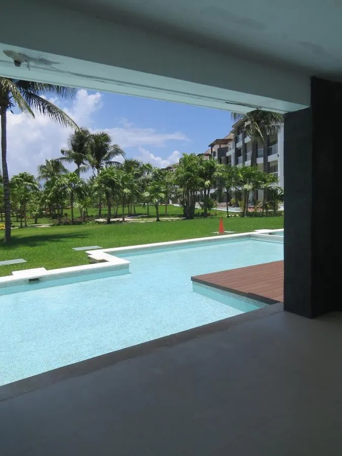 Impecable Y Lujoso Departamento Frente Al Mar En Mareazul Del Club De Golf Corasol Apartment Playa del Carmen