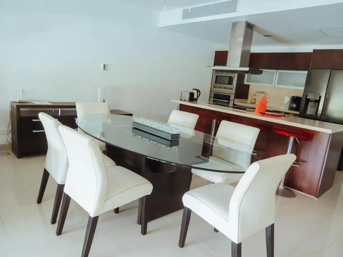 Apartament Impecable Y Lujoso Departamento Frente Al Mar En Mareazul Del Club De Golf Corasol Playa del Carmen