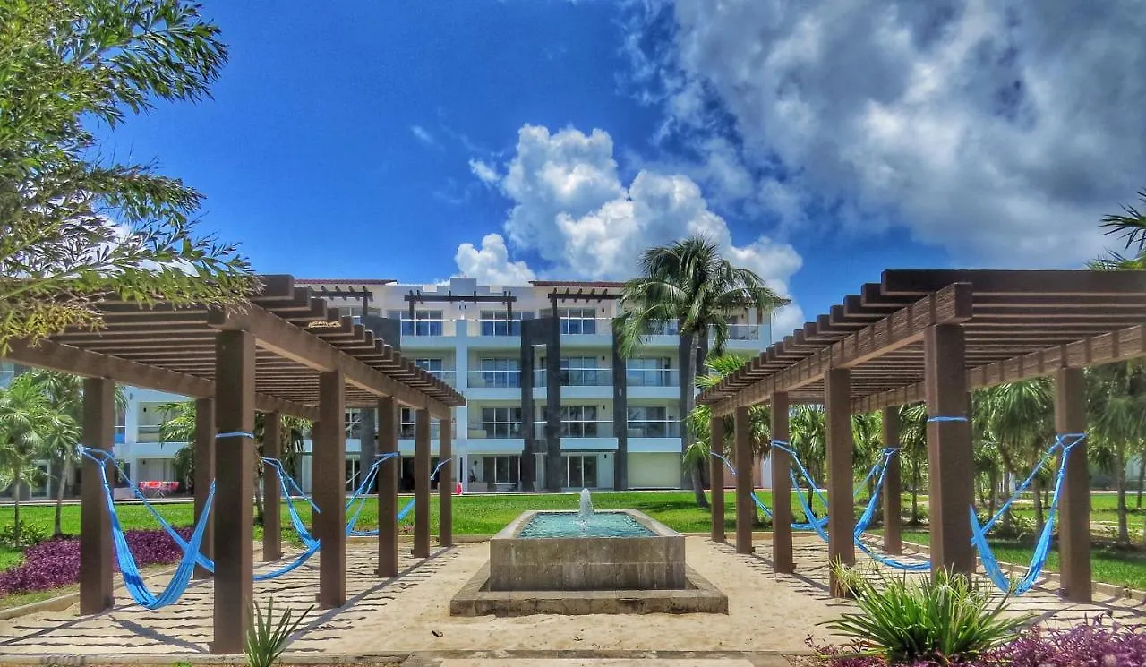 Impecable Y Lujoso Departamento Frente Al Mar En Mareazul Del Club De Golf Corasol Apartment Playa del Carmen Mexico